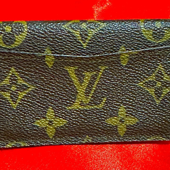 Authentic Louis Vuitton Monogram Wallet - Picture 2 of 16